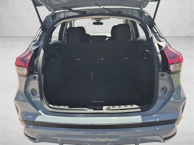 Certified 2024 Nissan Kicks SV FWD image 6