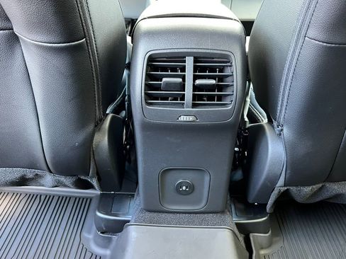 Certified 2026 Ford Escape Platinum w/ Premium Technology Package AWD/4WD image 38