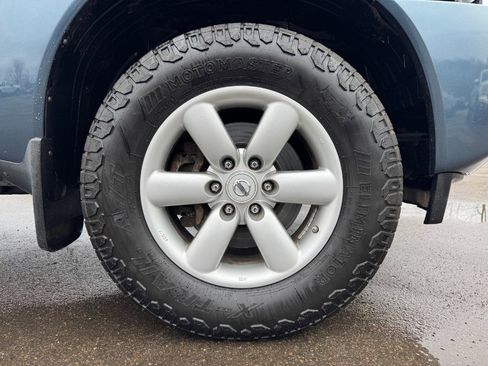 Used 2014 Nissan Titan SV image 13