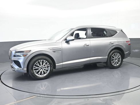 Used 2025 Genesis GV80 2.5T Standard AWD/4WD image 2