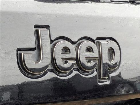 Used 2018 Jeep Grand Cherokee Trackhawk image 13