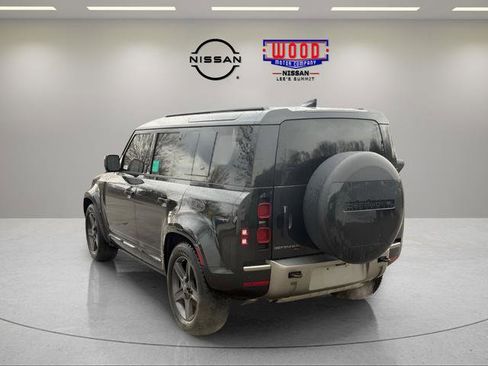 Used 2021 Land Rover Defender 110 X-Dynamic SE image 4