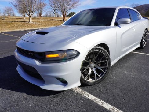 Used 2020 Dodge Charger Scat Pack w/ Plus Group image 6