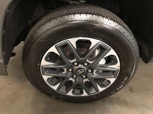 Certified 2026 Toyota Tundra Limited AWD/4WD image 8