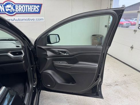 Used 2019 GMC Acadia SLT AWD/4WD image 38