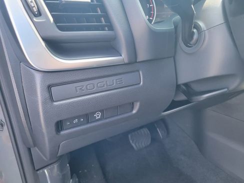 New 2026 Nissan Rogue S AWD/4WD image 17