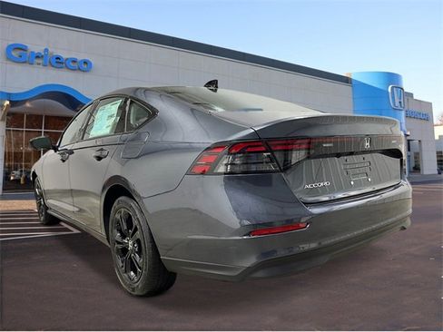 New 2025 Honda Accord SE image 3