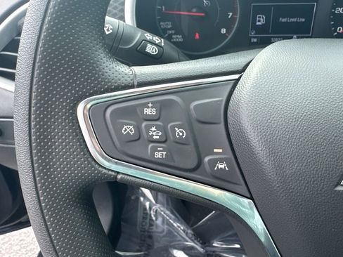 Used 2024 Chevrolet Malibu LT image 25