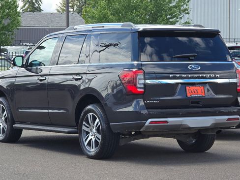 Used 2024 Ford Expedition Limited AWD/4WD image 8