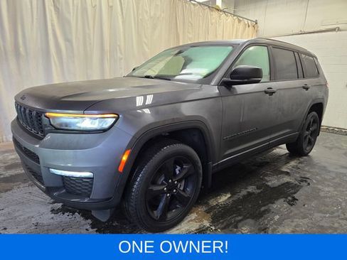 Used 2023 Jeep Grand Cherokee L Limited w/ Black Appearance Package image 3