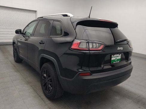 Used 2020 Jeep Cherokee Latitude FWD image 5