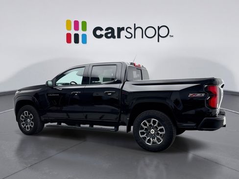 Used 2024 Chevrolet Colorado Z71 w/ Z71 Convenience Package 2 AWD/4WD image 3