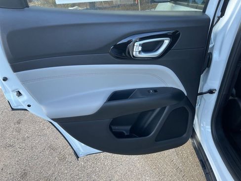 New 2026 Jeep Compass Limited image 15