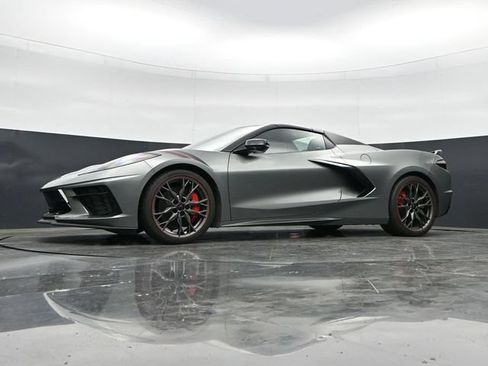 Used 2023 Chevrolet Corvette Stingray Premium Conv w/ Z51 Performance Package RWD image 42