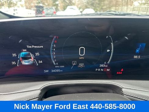 Used 2025 Cadillac XT4 Premium Luxury image 43