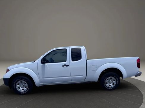 Used 2014 Nissan Frontier S RWD image 4