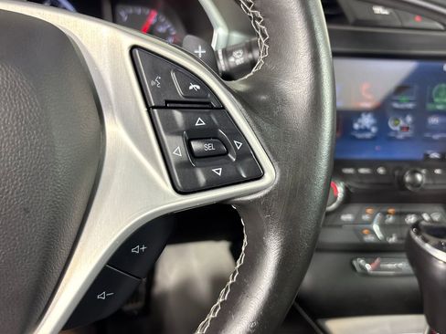 Used 2019 Chevrolet Corvette Stingray Coupe w/ Z51 1LT RWD image 16