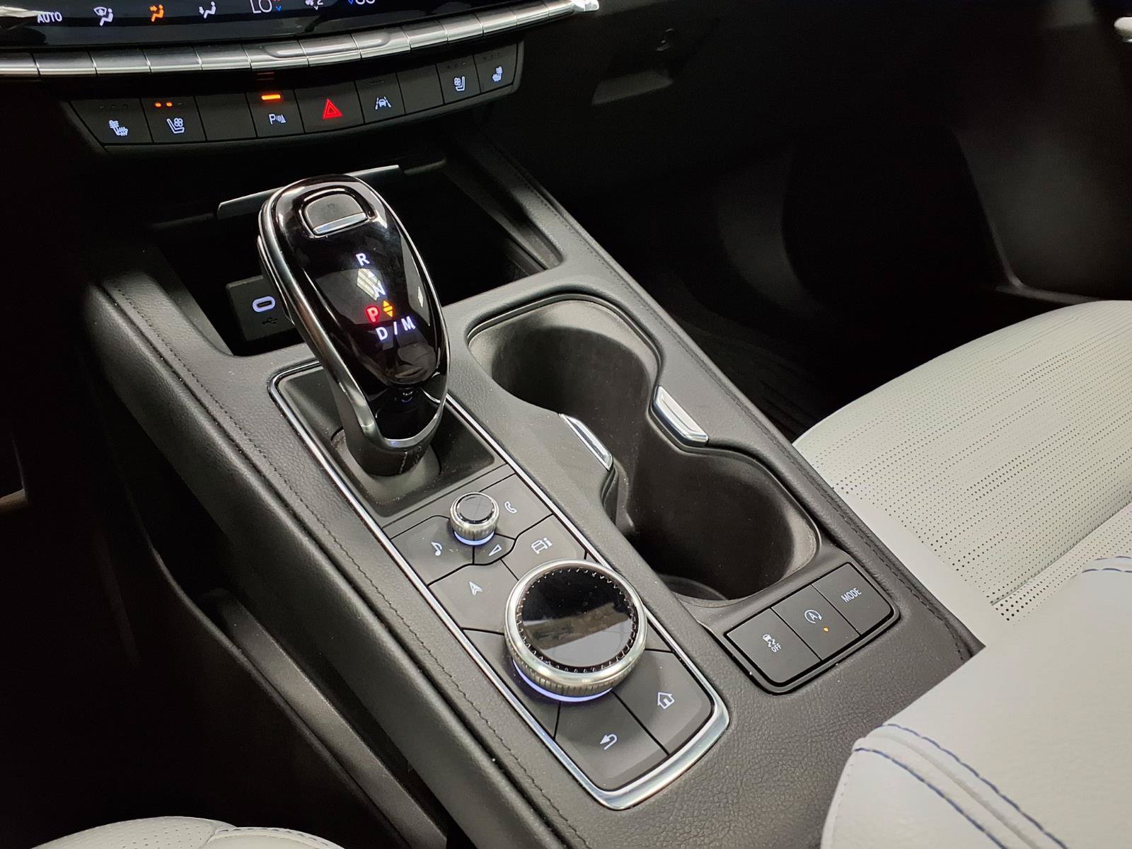 Certified 2025 Cadillac XT4 Sport FWD image 25