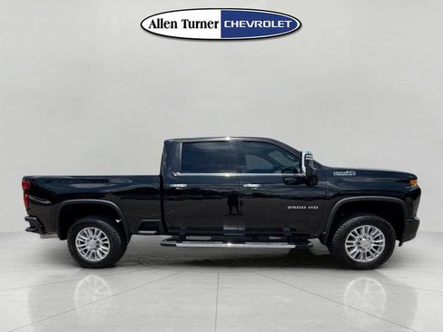 Used 2023 Chevrolet Silverado 2500 High Country w/ Z71 Off-Road Package AWD/4WD image 3