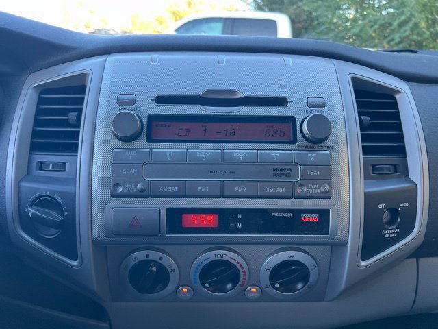 Used 2010 Toyota Tacoma 4x4 Access Cab V6 image 15