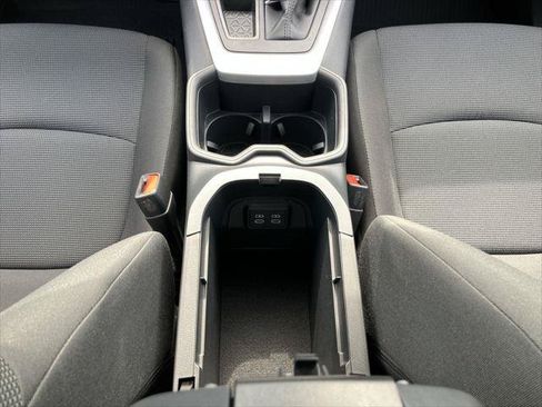Certified 2025 Toyota RAV4 LE FWD image 17
