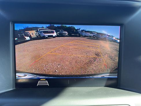 Used 2020 GMC Terrain SLE image 14