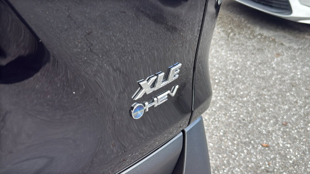 Used 2025 Toyota RAV4 XLE w/ Convenience Package AWD/4WD image 8