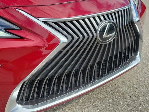 Used 2021 Lexus ES 350 w/ Accessory Package FWD image 7