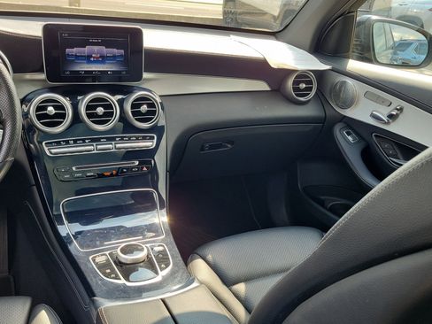 Used 2017 Mercedes-Benz GLC 300 4MATIC image 16