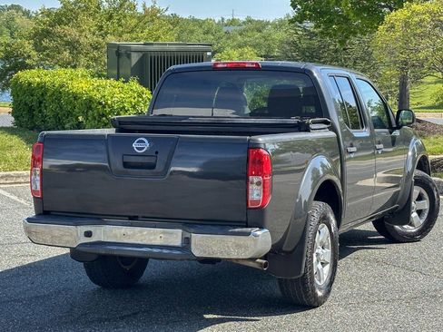 Used 2012 Nissan Frontier SV AWD/4WD image 10