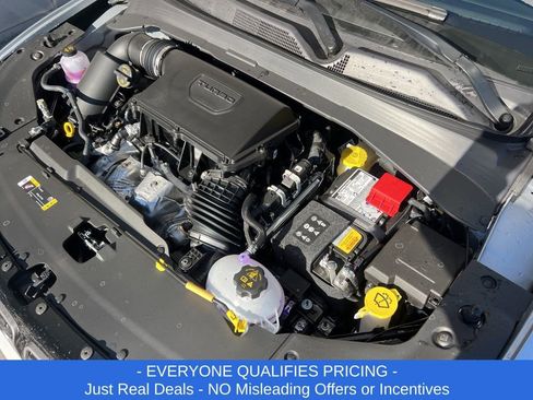 New 2026 Jeep Compass Latitude image 27