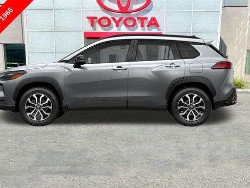 New 2026 Toyota Corolla Cross SE image 3