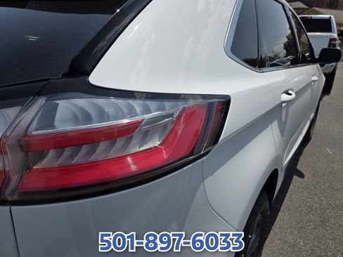 Certified 2022 Ford Edge SEL w/ Sport Appearance Package AWD/4WD image 8
