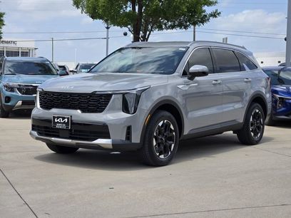 New 2025 Kia Sorento S