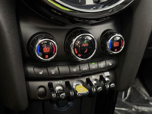 Used 2024 MINI Cooper SE FWD image 20