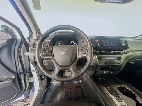 Used 2024 Honda Ridgeline Sport image 14