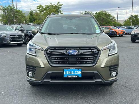 Certified 2024 Subaru Forester Premium AWD/4WD image 3