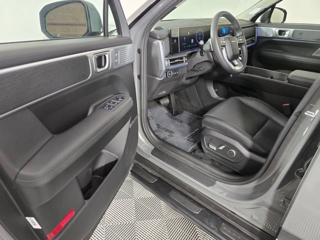 Used 2026 Hyundai Santa Fe Limited AWD/4WD image 22