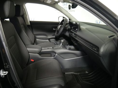 Used 2023 Honda HR-V LX image 7