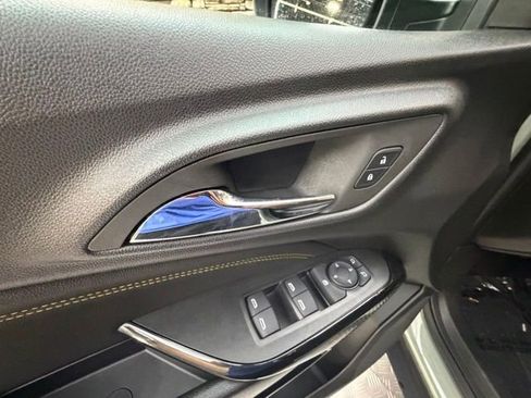 Used 2025 Chevrolet Trax ACTIV w/ Sunroof Package FWD image 25