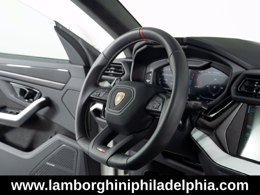 Used 2025 Lamborghini Urus S AWD/4WD image 41