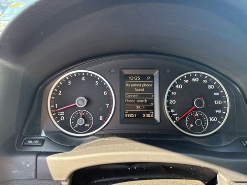 Used 2013 Volkswagen Tiguan S image 15
