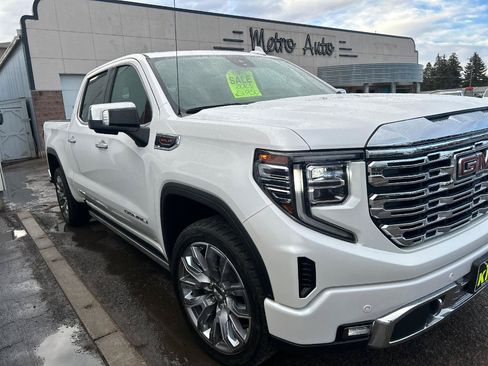 Used 2023 GMC Sierra 1500 Denali w/ Denali Reserve Package AWD/4WD image 2