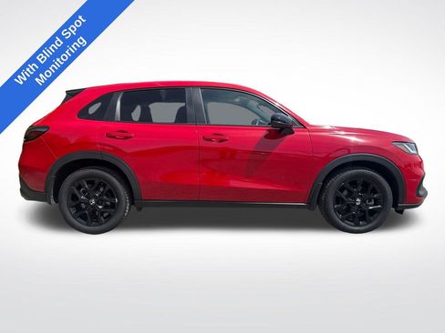 Used 2025 Honda HR-V Sport image 2