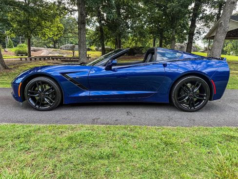 Used 2017 Chevrolet Corvette Stingray Coupe w/ Carbon Flash Badge Package RWD image 25