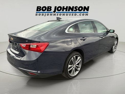 Used 2025 Chevrolet Malibu LT image 3