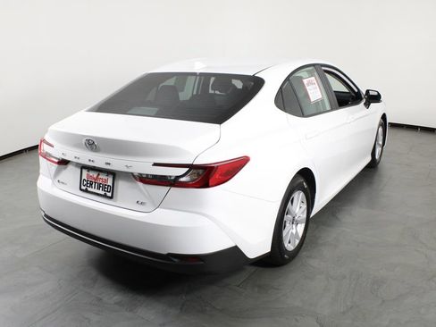 Used 2026 Toyota Camry LE FWD image 15