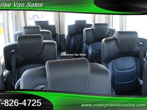 Used 2023 Ford Transit 350 XLT RWD image 15