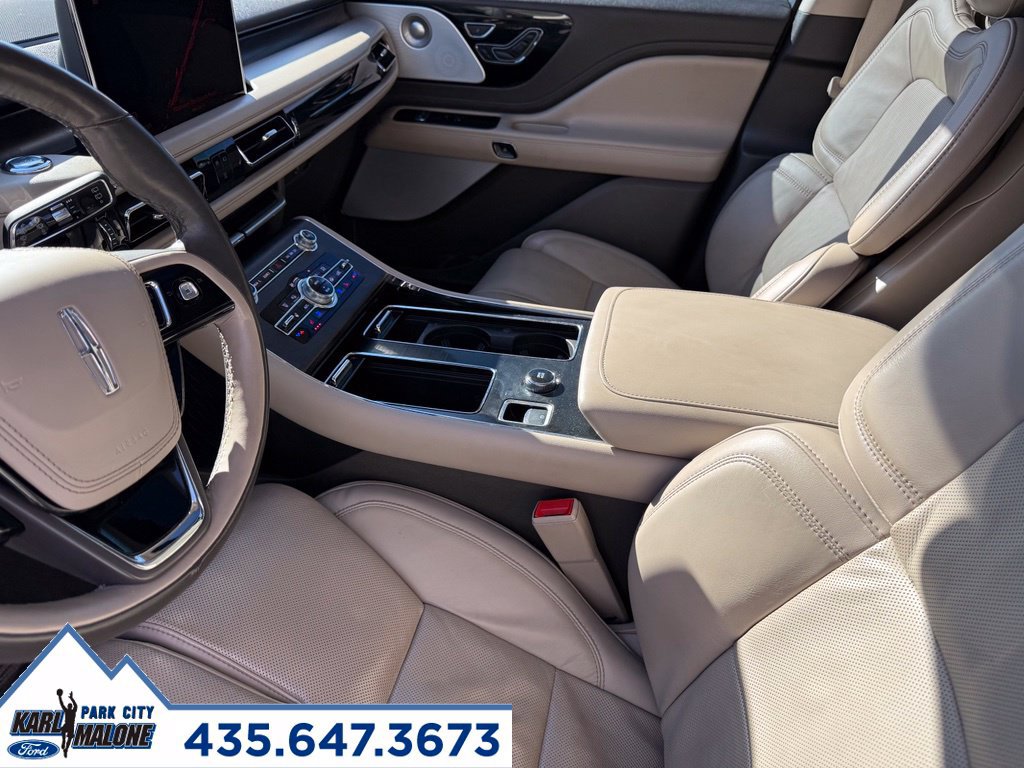 Used 2023 Lincoln Aviator Reserve w/ Equipment Group 201A AWD/4WD image 22