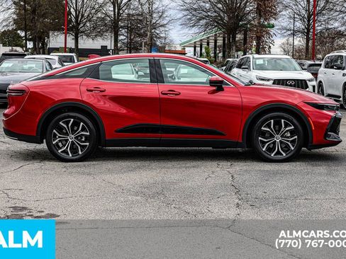 Used 2024 Toyota Crown XLE image 10